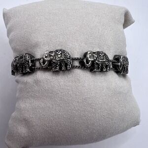 Vintage Lucky Elephant Bracelet Silver Tone 7"